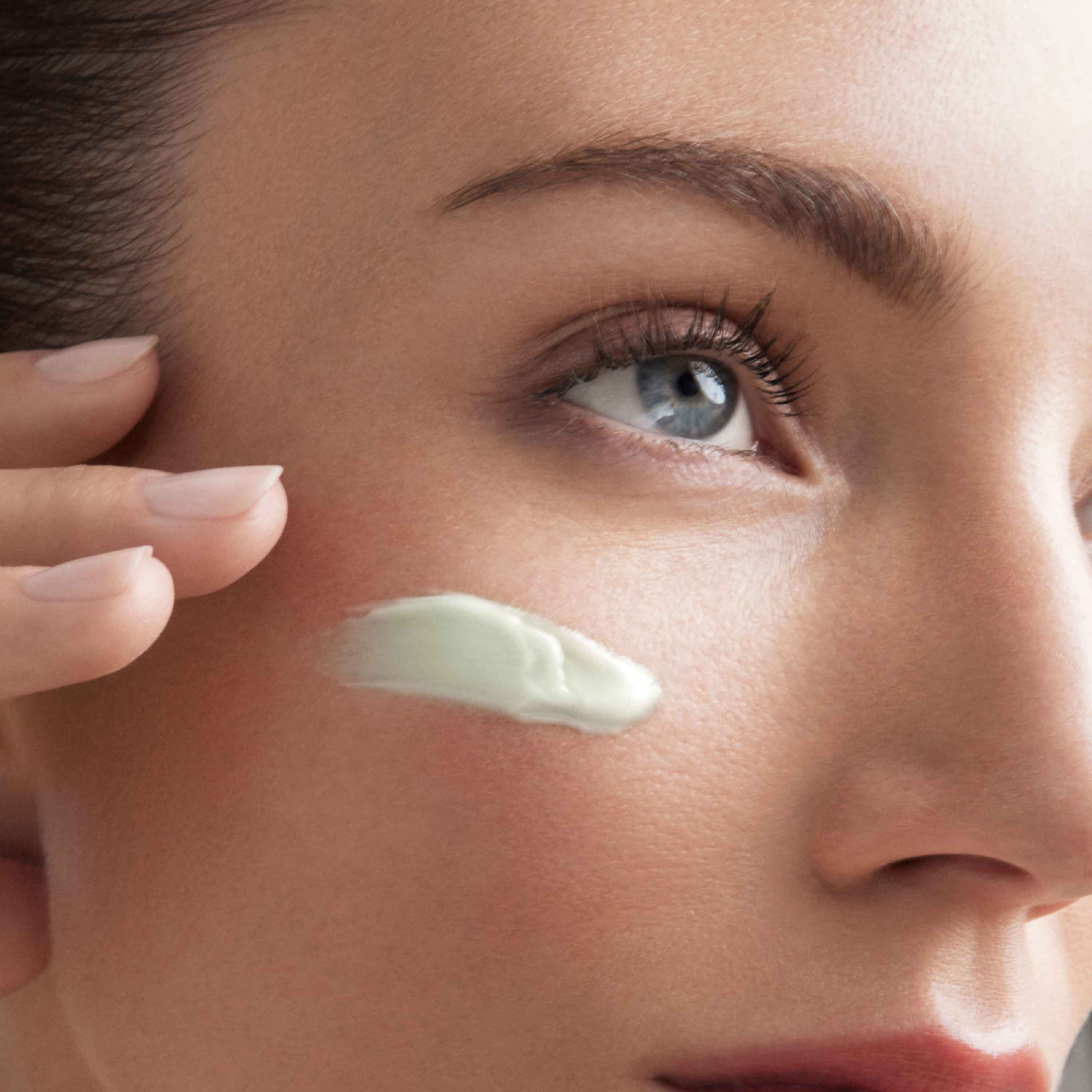 GEL AQUASOURCE HYALU PLUMP AVEC ACIDE HYALURONIQUE